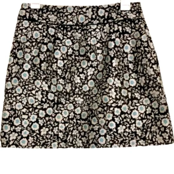 Ann Taylor LOFT Black, Blue, & Metallic Silver Floral Print Mini Skirt - Size 2 - Picture 3 of 9